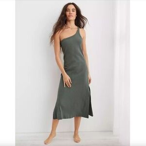 NWT Aerie Shoulder Ribbed Midi Dress